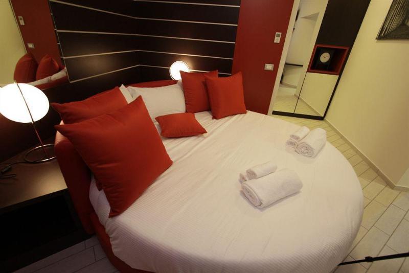 Hotel Paradise Airport Forlì Exteriör bild