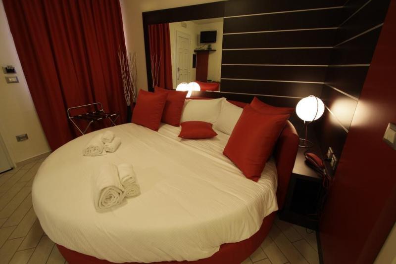 Hotel Paradise Airport Forlì Exteriör bild